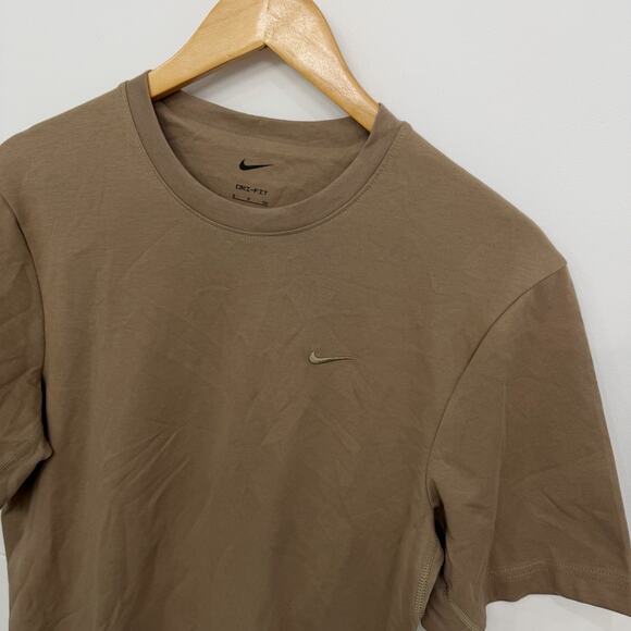 NWT! Men’s Nike Dri Fit Short Sleeve Versatile Top Size Small S - Picture 2 of 7